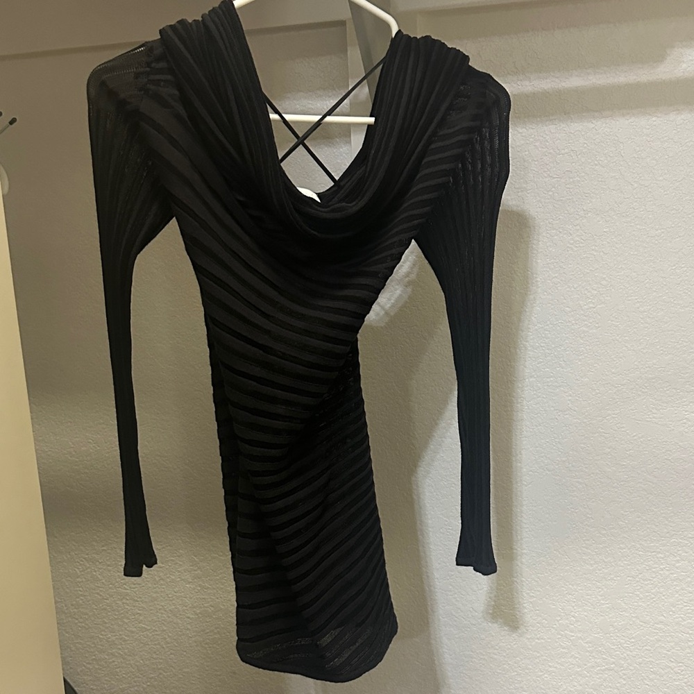 Cache Black Off-The-Shoulder Ribbed Body Con top